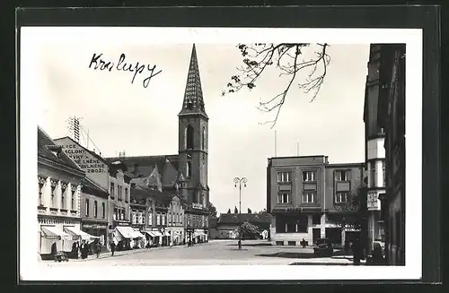 AK Kralupy n. Vlt, Namesti, Stadtplatz mit Kirche