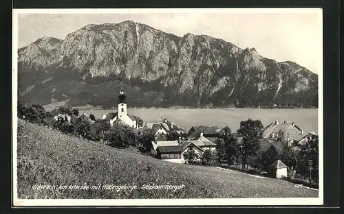 AK Unterlach am Attersee, Blick zur Kirche im Ort mit dem Höllengebirge