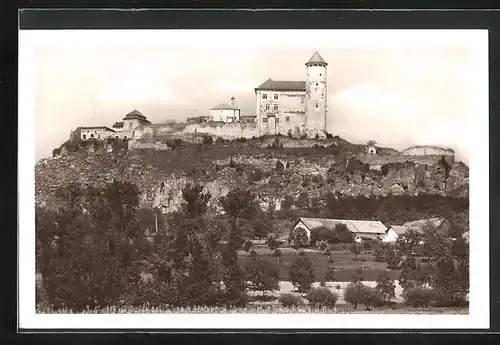AK Kuneticka Hora u Pardubic, Panorama mit Burg