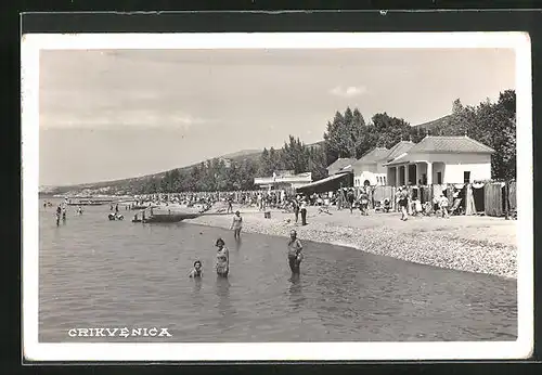 AK Crikvenica, Leute im Sommer am Strand