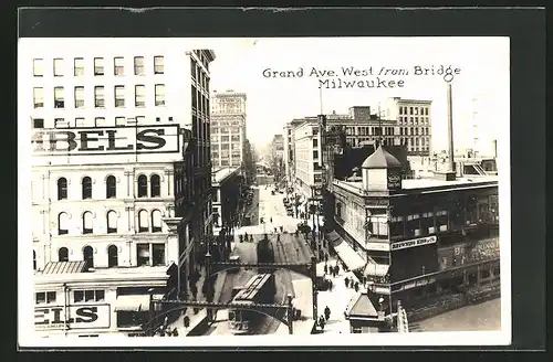 AK Milwaukee, WI, Grand Ave. West from Bridge, Strassenbahn