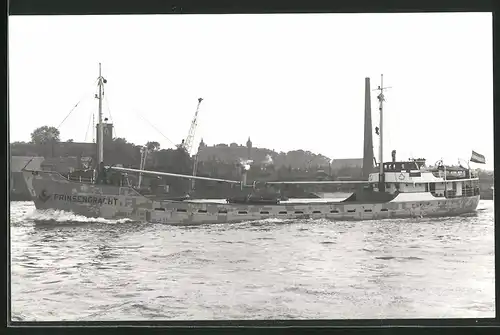 Fotografie Frachtschiff Prinsengracht vor Hafeneinfahrt