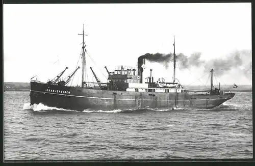 Fotografie Frachtschiff Oranjepolder unter Volldampf