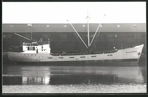 Fotografie Frachtschiff Reggeborg liegt am Hafenquai