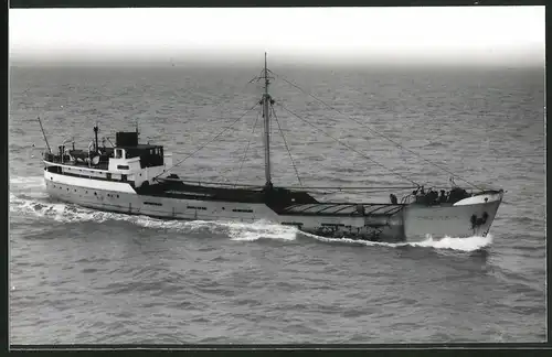 Fotografie Frachtschiff Strijpe auf hoher See