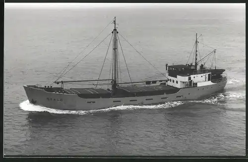 Fotografie Frachtschiff Skald auf See