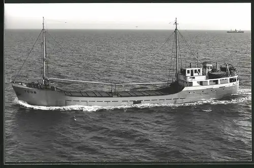 Fotografie Frachtschiff Toos auf hoher See