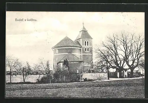 AK Budec, Kirche im Ort, Kostel