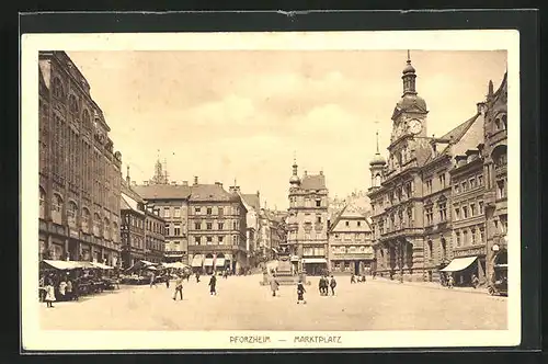 AK Pforzheim, Marktplatz mit Geschäften und Denkmal