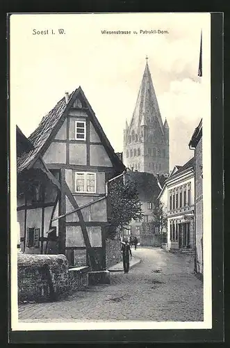 AK Soest i. w., Wiesenstrasse mit Geschäft u. Patrokli-Dom