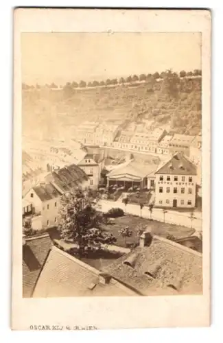 Fotografie Oscar Kramer, Wien, Rothenthurmgasse 23, Ansicht Schönau, Blick in den Ort mit Hotel Neptun