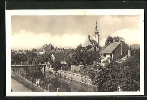 AK Hulin, Flusspartie mit Kirchturm