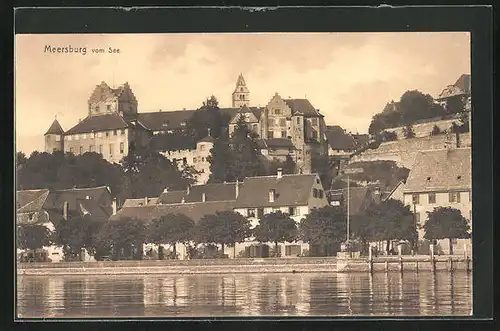 AK Meersburg, Blick vom See auf Ortspartie