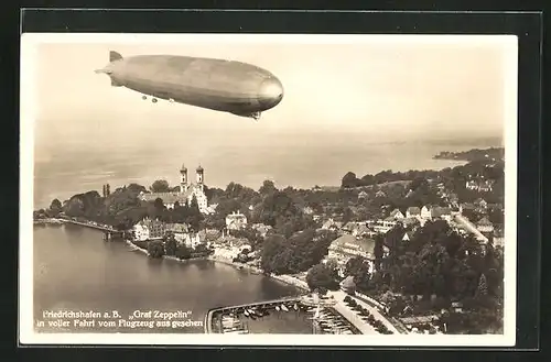 AK Friedrichshafen a. B., Zeppelin  Graf Zeppelin  in voller fahrt vom Flugzeug aus gesehen