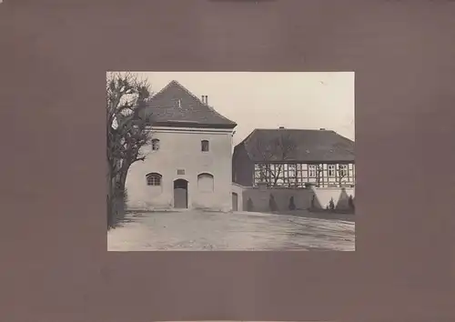 Fotografie unbekannter Fotograf, Ansicht Bernau bei Berlin, Lateinschule am Kirchplatz 10, Fachwerkhaus, 42 x 30cm