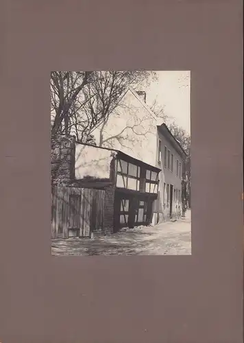 Fotografie unbekannter Fotograf, Ansicht Bernau bei Berlin, Henkerhaus, Grossformat 41 x 30cm
