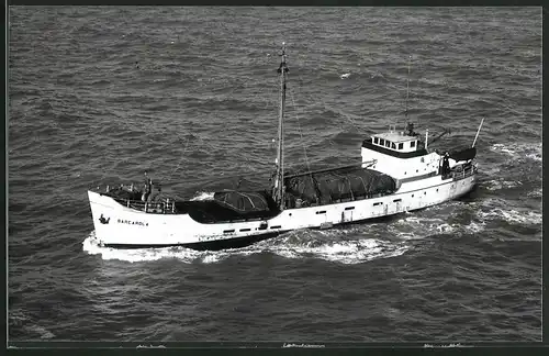 Fotografie Frachtschiff Barcarola hat Stückgut geladen