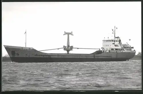 Fotografie Frachtschiff Atlantic Coast bei einer Kanaldurchfahrt