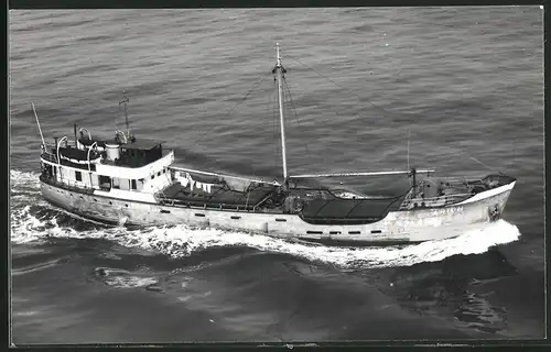 Fotografie Frachtschiff Arion in Fahrt auf hoher See