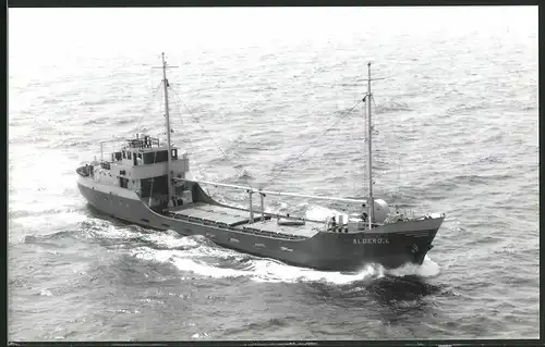 Fotografie Frachtschiff Alderd-L auf hoher See