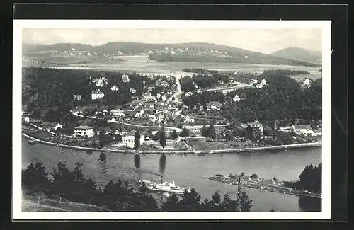 AK Chlomek, Panoramablick auf Ort und Fluss, Dampfer