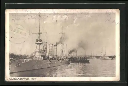AK Wilhelmshaven, Kriegsschiff kleiner Kreuzer der kaiserlichen Marine im Kriegshafen