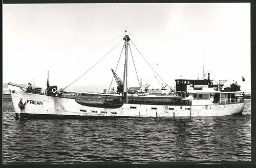 Fotografie Frachtschiff Frean auf See