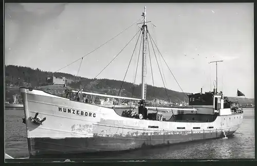 Fotografie Frachtschiff Hunzeborg am Hafen