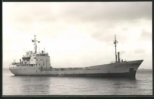 Fotografie Frachtschiff Regine auf See