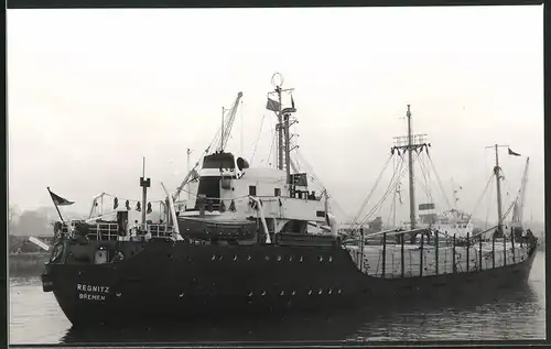 Fotografie Frachtschiff Regnitz in Fahrt