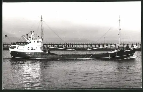 Fotografie Frachtschiff Rudolf Karstens in Fahrt