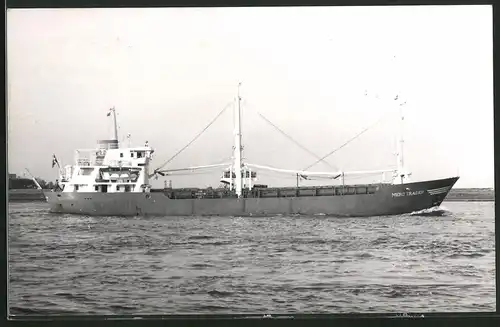 Fotografie Frachtschiff Merc Trader in Fahrt