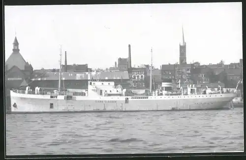 Fotografie Frachtschiff Clara Clausen im Hafen