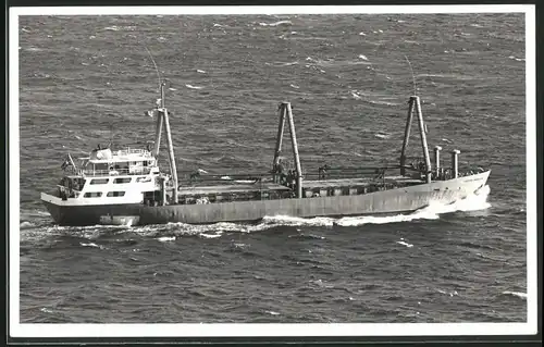 Fotografie Frachtschiff Captain Magellan in voller Fahrt