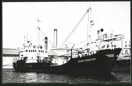 Fotografie Frachtschiff Scaw Proctor im Hafen