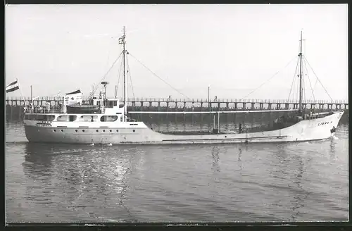 Fotografie Frachtschiff Libra R. in Fahrt