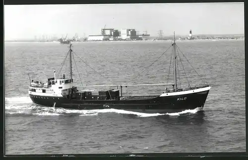 Fotografie Frachtschiff Kilo auf See