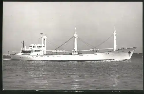 Fotografie Frachtschiff Magdalena in Fahrt