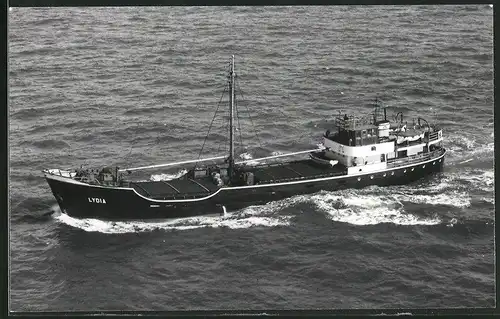 Fotografie Frachtschiff Lydia auf See