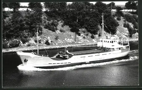 Fotografie Frachtschiff Grete-Gunda bei Kanaldurchfahrt