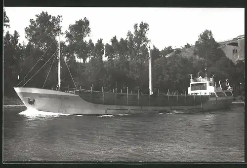 Fotografie Frachtschiff Gerd-Hendrik Bos voll beladen mit Holz
