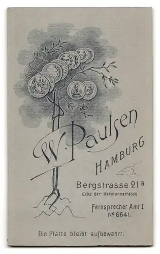 Fotografie W. Paulsen, Hamburg, Bergstrasse 21a, breite bürgerliche Dame mit wachen Augen