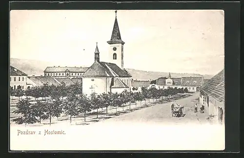 AK Hostomice, Blick zur Kirche