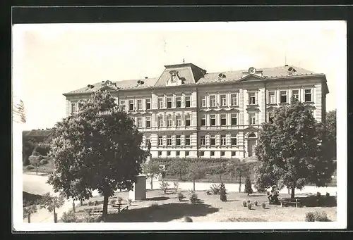 AK Kostelec n. Orl., Blick auf ein Gebäude