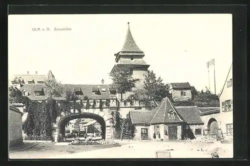 AK Ulm / Donau, am Zundeltor