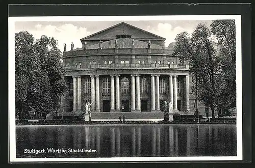 AK Stuttgart, Wasserpartie am Württbg. Staatstheater