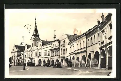 AK Melnik, Radnice, auf dem Vorplatz