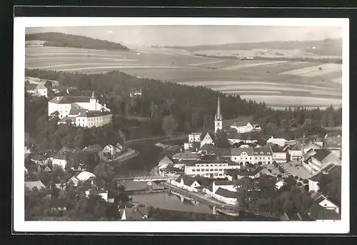 AK Ledec nad Sazavou, Stadtansicht mit dem Schloss