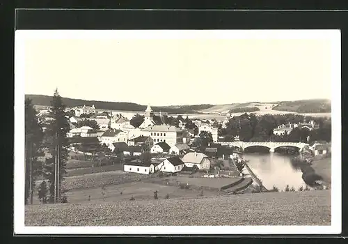 AK Svetla nad Sazavou, Celkovy Pohled, Blick auf die Brücke