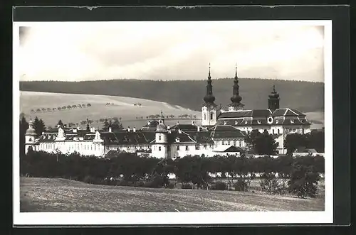 AK Velehrad, Blick auf die Kirche im Ort